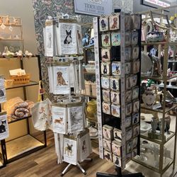 Lazy Daisy - Pet gift items like towels and coasters