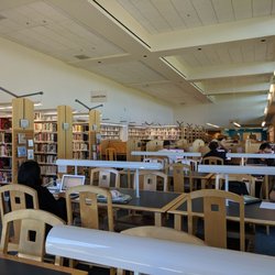 Newport Beach Public Library - Mariners Branch