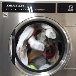 A Laundromat of Port St John - PARTy Wear laundry time