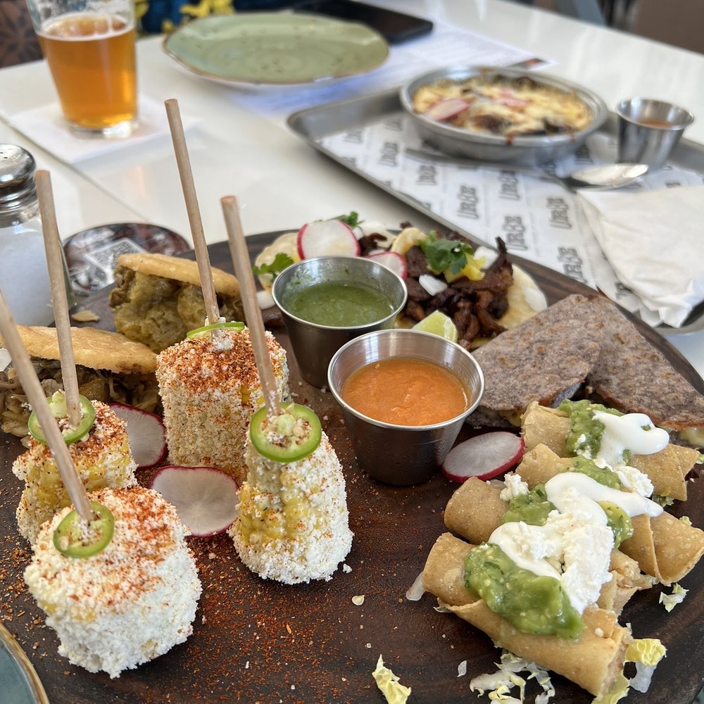 Urbe - PLATO DE BOTANAS - Mexican Near Me - Houston, Texas