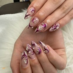 Odd Nail Out - Odd nail out :3236417718