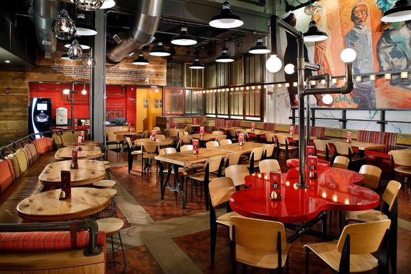 Nando's PERi-PERi by null