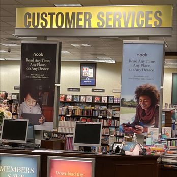 Barnes & Noble Bookstore - Bookstores Near Me - Encinitas, California Barnes & Noble Bookstore - Bookstores Near Me - Encinitas, California