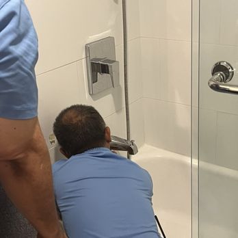 Outrigger Waikiki Beachcomber Hotel - Trying to fix the shower knob that fell off at the slightest touch. - Hotels Near Me - Honolulu, Hawaii Outrigger Waikiki Beachcomber Hotel - Trying to fix the shower knob that fell off at the slightest touch. - Hotels Near Me - Honolulu, Hawaii