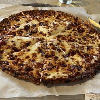 Krootz Brewing Company - Cauliflower Crust Pizza - Brewpubs Near Me - Gainesville, Texas