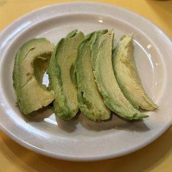 El Gallo - Side of avocado slices - Mexican Near Me - Chicago, Illinois