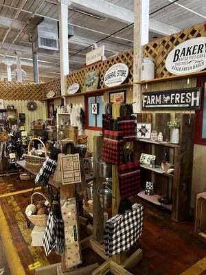 The Depot at Gibson Mill by null