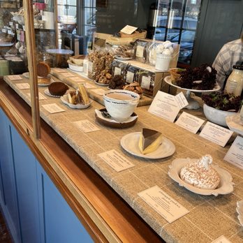 HEN & HEIFER - Updated February 2026 - 221 Photos & 113 Reviews - 23