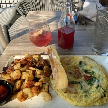 First Watch - Frittata & potatoes w/ pomegranate sunrise - Breakfast & Brunch Near Me - Augusta, Georgia