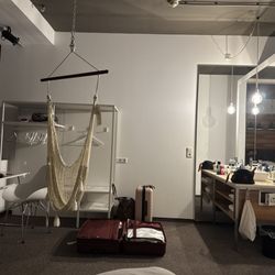 Hotel Daniel - Indoor hammock is the highlight. Their location is unbeatable. Close to all main trains like D. Close to U too.