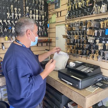 JL Locksmith - Keys & Locksmiths Near Me - San Diego, California