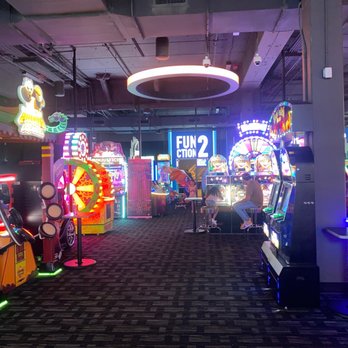 Dave & Buster's Northridge - Arcade area - Arcades Near Me - Northridge, California Dave & Buster's Northridge - Arcade area - Arcades Near Me - Northridge, California