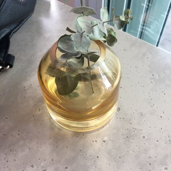 Fernside - Cool table decor. - Cocktail Bars Near Me - San Diego, California