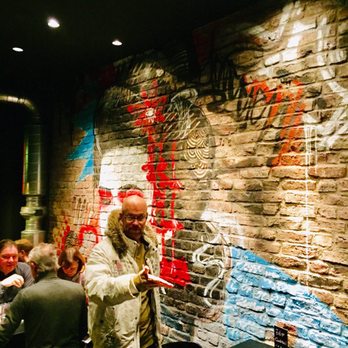ZEN - Riesig bemalte Wand - Sushi Bars Near Me - Cologne, NW ZEN - Riesig bemalte Wand - Sushi Bars Near Me - Cologne, NW