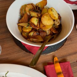 Parkhotel Rosarium - Bratkartoffeln ohne die sonst standardmäßigen Speckwürfel, dafür mit Zwiebeln