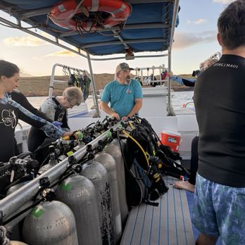 Maui Dreams Dive - John giving the orientation - Scuba Diving Near Me - Kihei, Hawaii