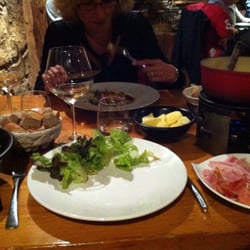 La Ferme des 3 Capucines - Tomme au cidre (fondue spéciale de la maison) et raviolis de homard
