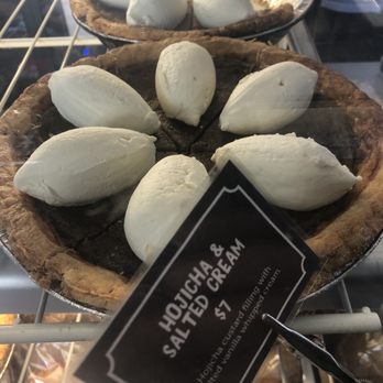 Pop Pie - Hojicha Salted Cream - Bakeries Near Me - Costa Mesa, California