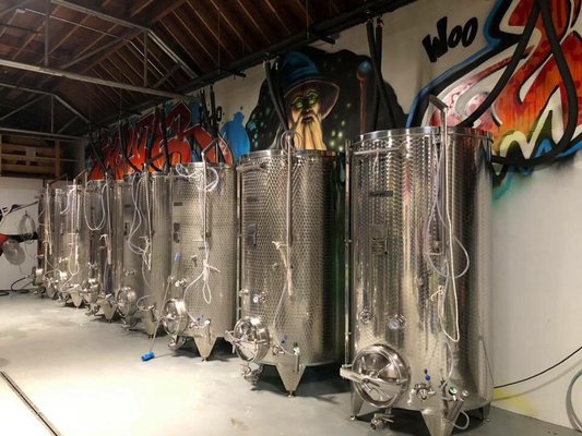 plēb urban winery by null