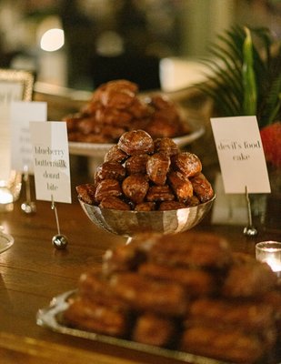 VG Donut & Bakery by null