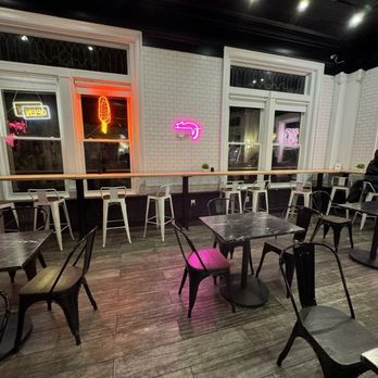 Oh Mochi - Richmond - Additional seating - Donuts Near Me - Richmond, Virginia Oh Mochi - Richmond - Additional seating - Donuts Near Me - Richmond, Virginia