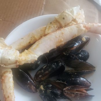 A-One Wok - 1lb of black mussels + 1lb of king crab= very little meat and mussels were tiny. I.e., NOT the correct weights - Chinese Near Me - Vista, California