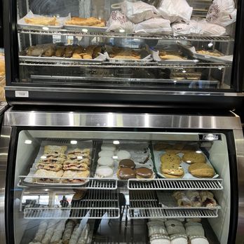 Panaderia Mallorca de la 65 - Pasteleria - Bakeries Near Me - San Juan, Puerto Rico