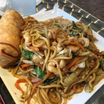 Oriental Cafe - Chicken lo mein - Chinese Near Me - Rockville, Maryland Oriental Cafe - Chicken lo mein - Chinese Near Me - Rockville, Maryland