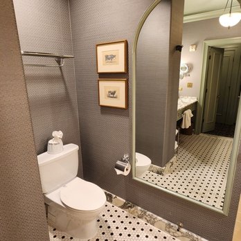 Hotel ICON, Autograph Collection - My bathroom. July 2024 - Hotels Near Me - Houston, Texas