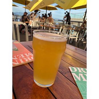 Tap & Barrel - Convention Centre - Comfort Food Near Me - Vancouver, British Columbia
