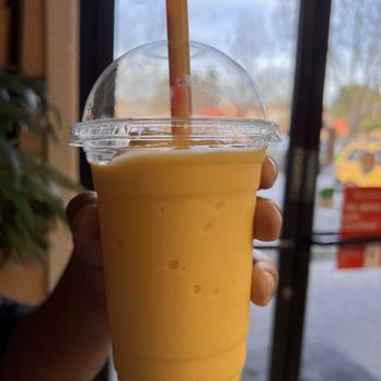 Mai's Kitchen - Mango smoothie...Yummy! - Vietnamese Near Me - Union City, California