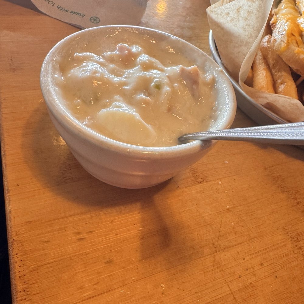 Bennett's Fish Shack - Clam Chowder - Fish & Chips Near Me - Westport, Washington