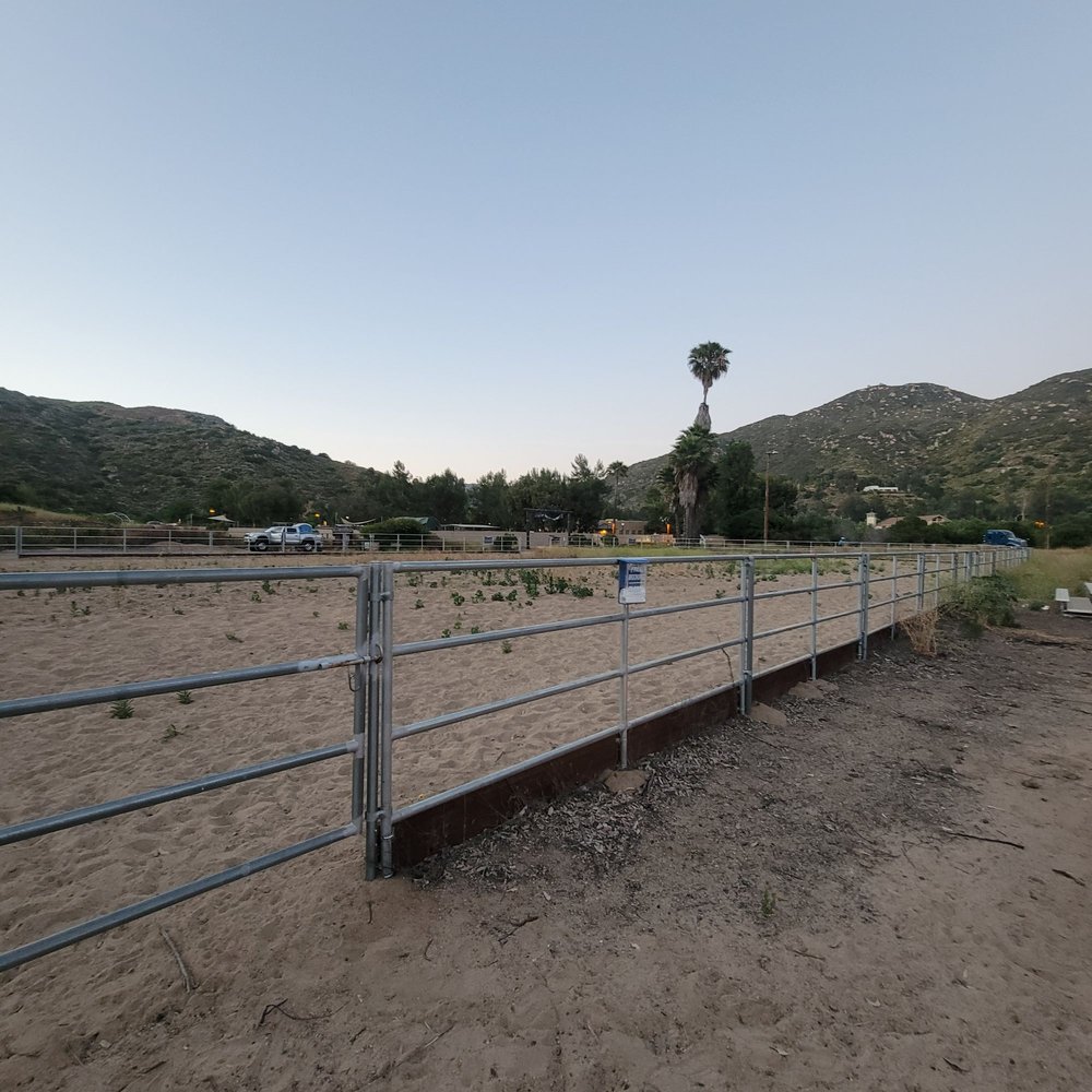 El Caballo Park - Public Arena - Horseback Riding Near Me - Escondido, California El Caballo Park - Public Arena - Horseback Riding Near Me - Escondido, California