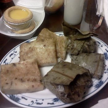 Yum Cha Cafe - Take out of the egg tarts, radish cakes and sticky rice in leaves. I placed them on my own plate to heat it up. - Dim Sum Near Me - San Gabriel, California Yum Cha Cafe - Take out of the egg tarts, radish cakes and sticky rice in leaves. I placed them on my own plate to heat it up. - Dim Sum Near Me - San Gabriel, California