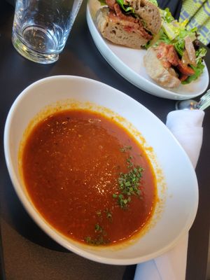 MariPili at Café Frieda by null