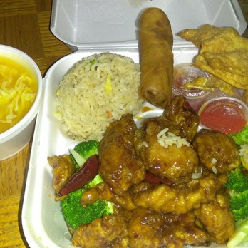 Four Seasons Chinese Restaurant - General tso lunch special add crab puffs - Chinese Near Me - Austin, Texas Four Seasons Chinese Restaurant - General tso lunch special add crab puffs - Chinese Near Me - Austin, Texas