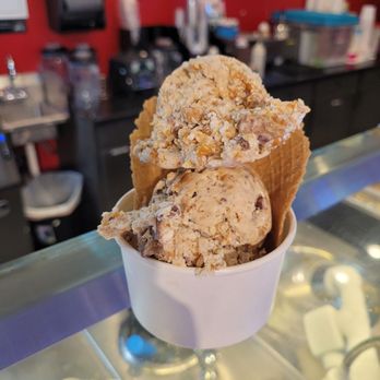 Sub Zero Nitrogen Ice Cream - Bernouli Brulee for around $8 - Desserts Near Me - Atlanta, Georgia Sub Zero Nitrogen Ice Cream - Bernouli Brulee for around $8 - Desserts Near Me - Atlanta, Georgia