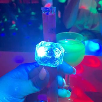 Lips - Florida - Bars Near Me - Oakland Park, Florida