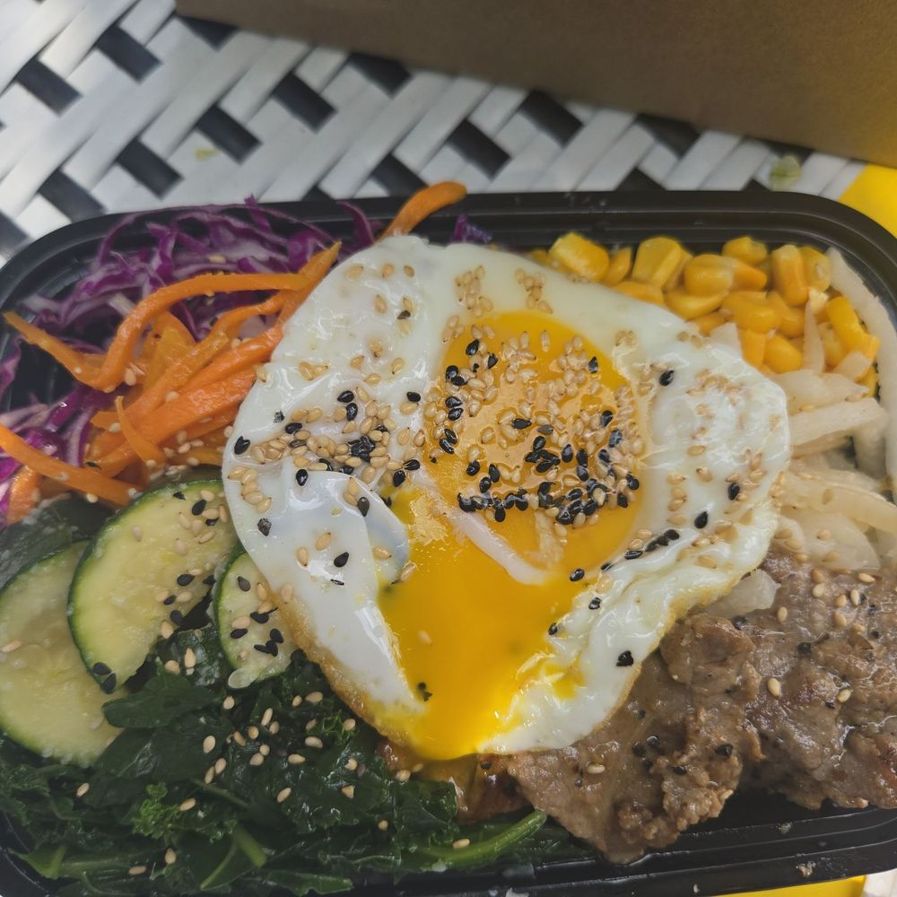 Curry And Pie - Bulgogi bibimbap - Juice Bars & Smoothies Near Me - Washington, DC, District of Columbia Curry And Pie - Bulgogi bibimbap - Juice Bars & Smoothies Near Me - Washington, DC, District of Columbia
