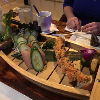 Oceano Sushi - Sushi Bars Near Me - Bothell, Washington