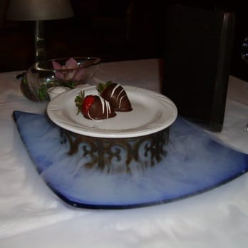 Ciera Steak + Chophouse - Complimentary Chocolate Covered Strawberries - Steakhouses Near Me - Stateline, Nevada