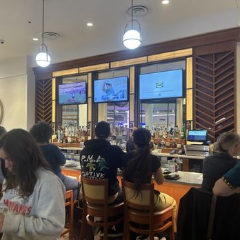 Gene’s Bistro - New American Near Me - Chicago, Illinois