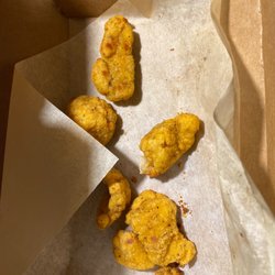 Domino's Pizza - Cold ass chicken!