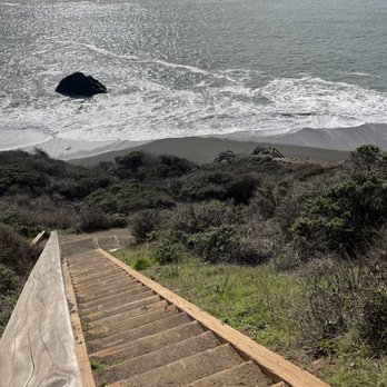 Black Sands Beach - We were almost there - Beaches Near Me - Sausalito, California Black Sands Beach - We were almost there - Beaches Near Me - Sausalito, California