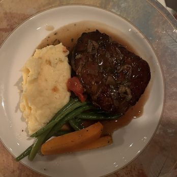Lu Nello - filet minon - Italian Near Me - Cedar Grove, New Jersey