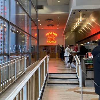 Schnipper's - Inside - Burgers Near Me - New York, New York