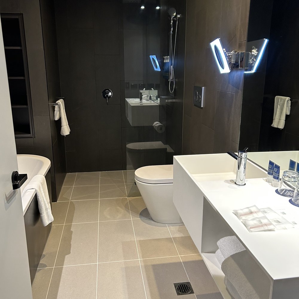 Four Points by Sheraton Melbourne Docklands - Hotels Near Me - Docklands, VIC