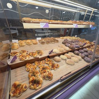 Purple Yum - Custom Cakes Near Me - Louisville, Kentucky