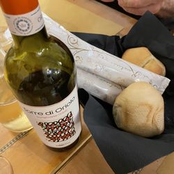 Osteria dello Zingaro - Bread, fresh made, wine, breadsticks
