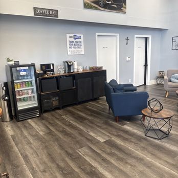 Euro Car Doctor - Customer Lobby - Oil Change Stations Near Me - Costa Mesa, California Euro Car Doctor - Customer Lobby - Oil Change Stations Near Me - Costa Mesa, California
